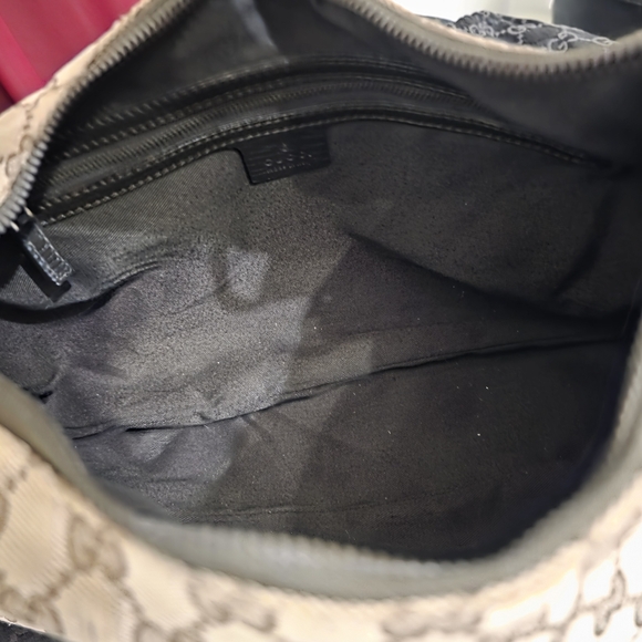 Gucci GG Horsebit Hobo Shoulder Bag – Tom Ford Era (Beige Canvas) - Picture 3 of 3